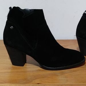 Paul Green suede booties size 9